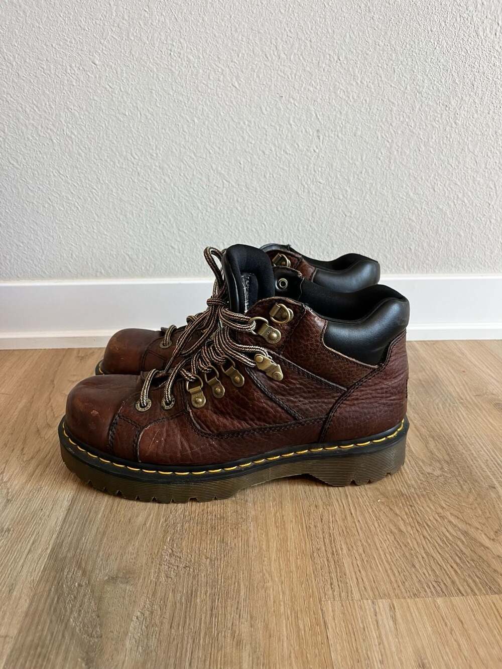 Dr. Martens, 11302 Y2K Vintage Brown Leather Boots, Hiking, Chunky, Mens 9